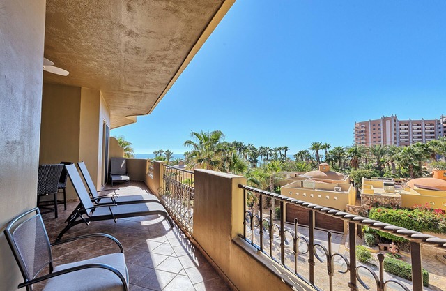 Bella Sirena 2BR/2BA 2nd Floor Ocean View- A205