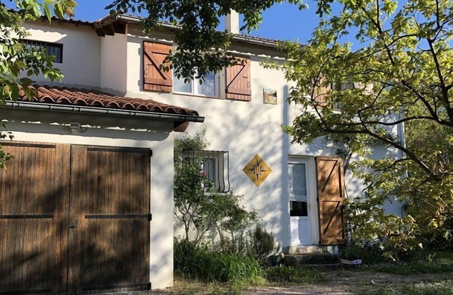 Belle Maison DE 122m² Avec Grand Jardin DE 1200m²