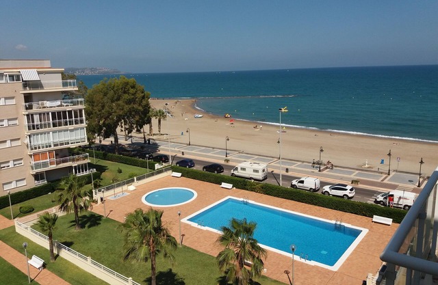 BENICASIM WATERFRONT PENTHOUSE APARTMENT. PENTHOUSE IN FRONT OF THE SEA IN FIRST LINE.