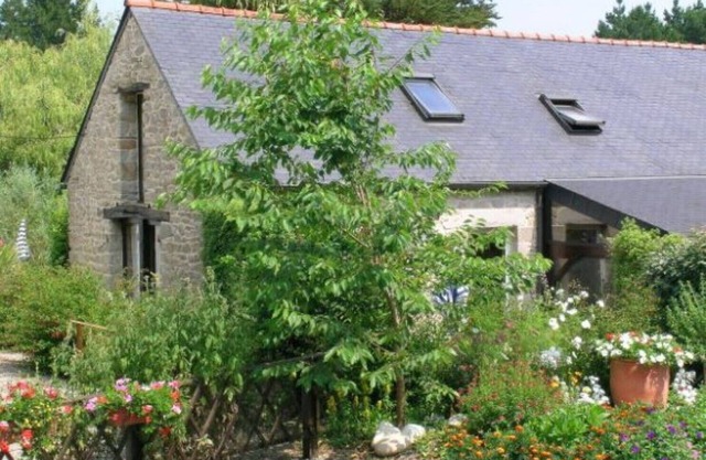 Benodet 4 Gites and 5 Apartments In Beautiful secure 8 Acre Country Garden