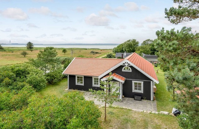 "Bernadete" - 50m to the fjord by Interhome
