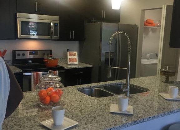 Best House apartments