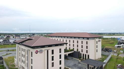 Best Western Plus at the Oxbow Lake