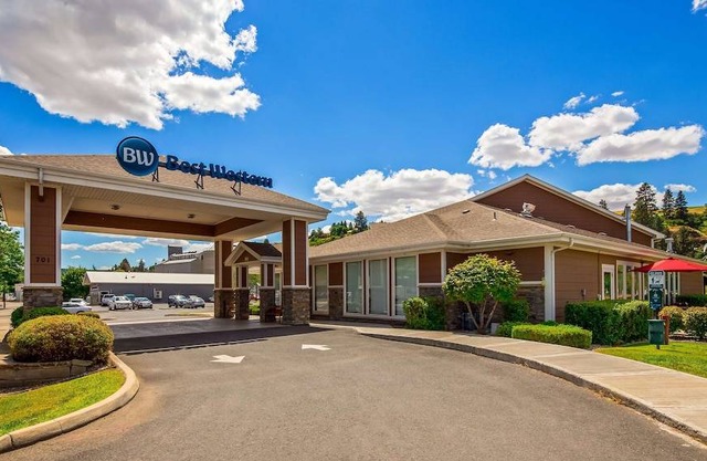 Best Western Wheatland Inn
