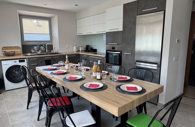 Between Lake and Mountains "LE SOLLIET" new in 2025, ideal for groups and families