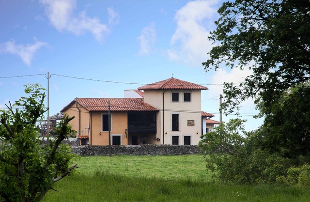 Between Lastres and Ribadesella, Colunga in front of the sea.