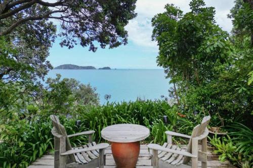 Big Tomato - Paradise in Papa Aroha, Coromandel