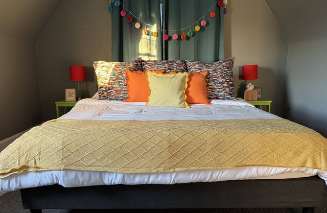 Birthday Suite/1 BD/1BA Apt in Holiday House