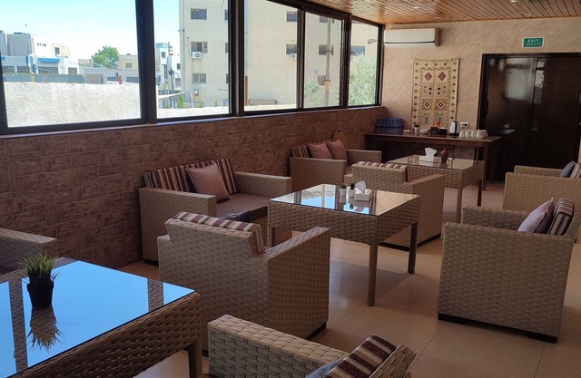 Black Iris Hotel