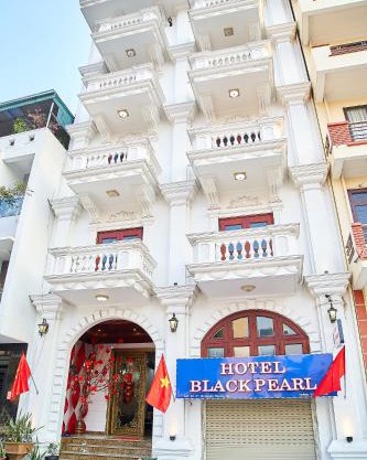 Black Pearl Hotel