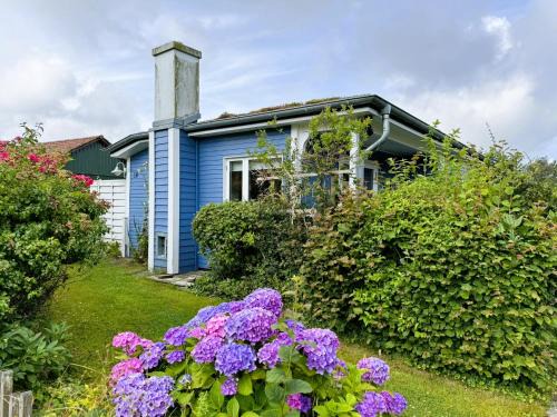Blaue Pause - Offline-Häuschen mit Garten und Kamin