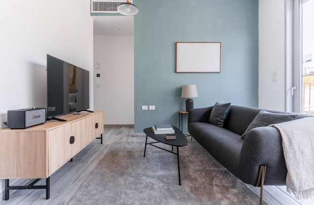 Blueground | Florentine, Bright, 2 Balconies (TLV-16)