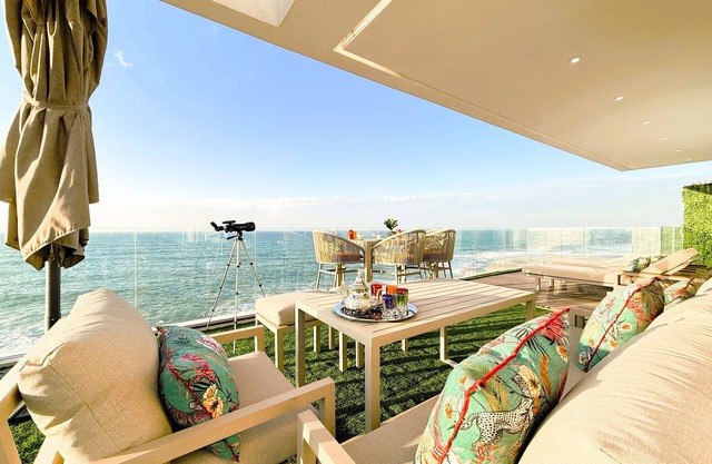 BlueVista - Yacht like Escape with Ocean Views