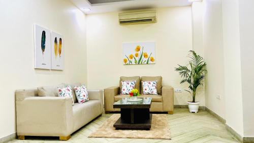 BluO Modern 3BHK Rohini -Balcony, Lift , Parking