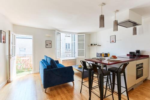 BnBNova - Latin Quarter - 1BR with Balcony