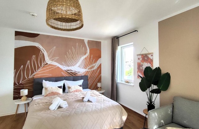 BohnApartments Bechstein - sehr ruhig - 3 Schlafzimmer - Balkon - gratis Stellplätze- WLAN - Vollausstattung