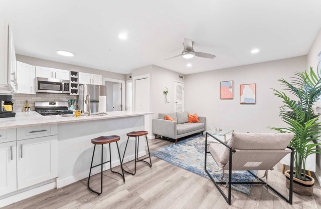 Boho West Downtown 1BR suite w/washer&dryer