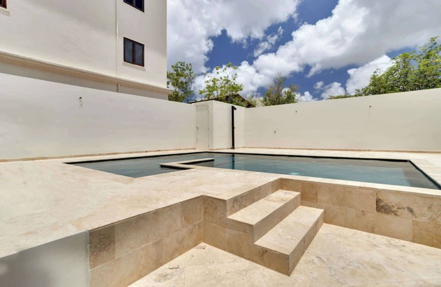 Bonaire Beach Apartment 9 with communal pool and diving facilities