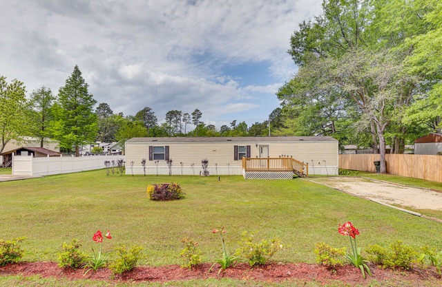 Bonneau Vacation Rental w/Private Yard!