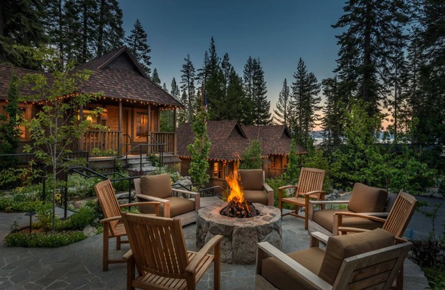 Book a Fall Getaway Today! Romantic Cottage with WiFi near Homewood Mountain Resort