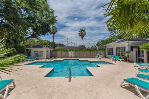 Boozie's Bungalow