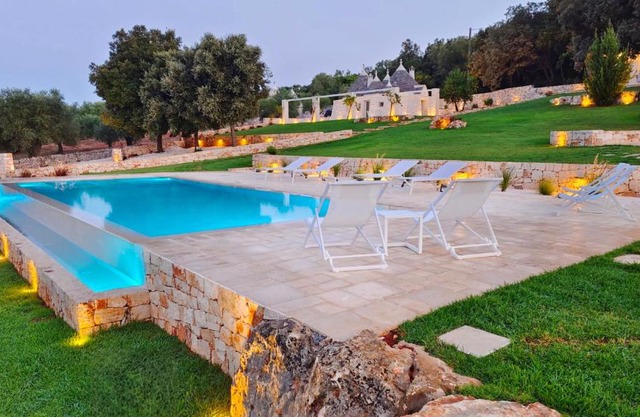Borgo Petra - with heated pool
