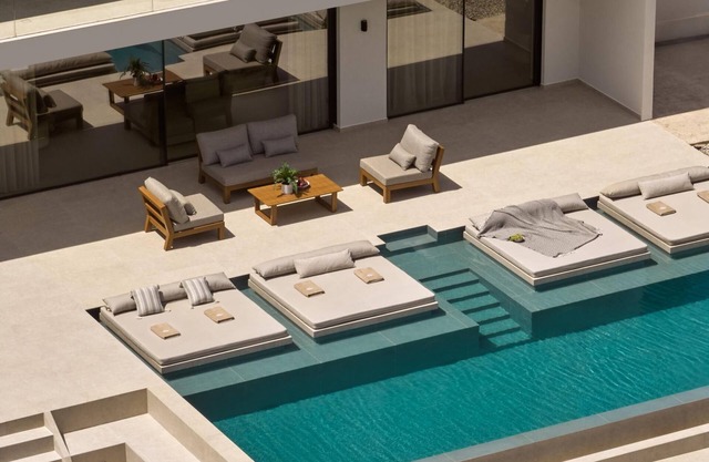 Bougainvillea Essence Villa