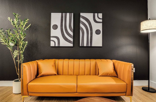 Boulevard Stays Luxe 2BR by the Stadium Pool, Parking, Gym 10