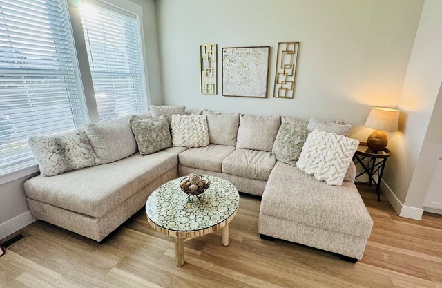 Brand New Townhouse in Fabulous Neighborhood!