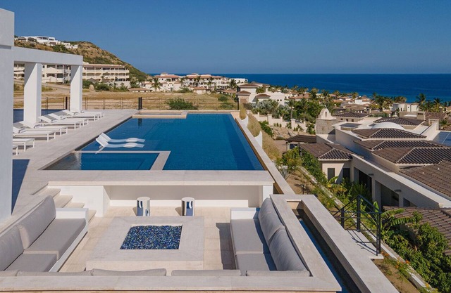 Brand New Villa + BIG Ocean View + Gym + Close to the Beach