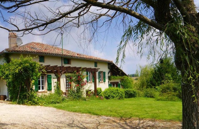 Breathtaking Views - French Farmhouse & Pool - Southwest France