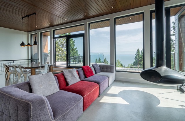 Breathtaking views, privacy and fresh air.