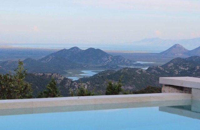 Breathtaking villa surrounded by Lake Scutari Natural Park (Skadar)