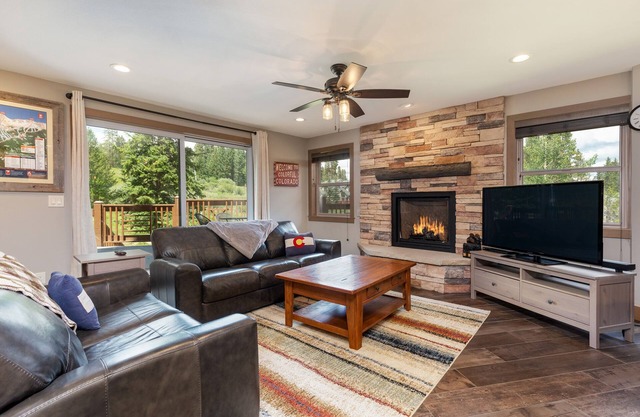 Breckenridge 2BR - Ski-in/Ski-out with Heated Floors