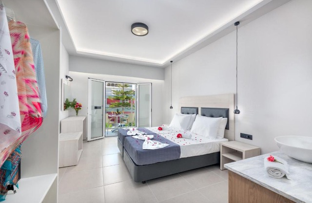 Breeze Luxury Rooms
