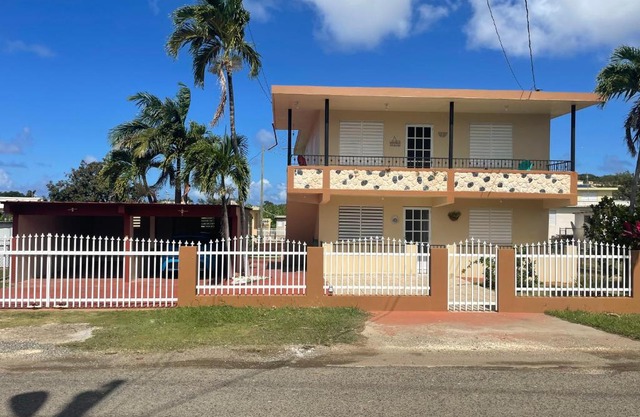 Bright 2BR in Aguadilla 7 Mins to Beaches 2nd Floor Retreat