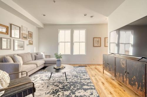 Bright 2BR - North Tabor - Work & Recharge