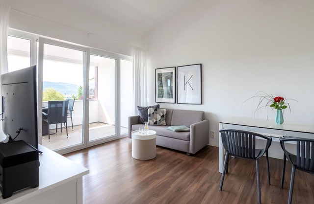 Bright 3-room apartment with balcony, 64m² for max. 4 persons