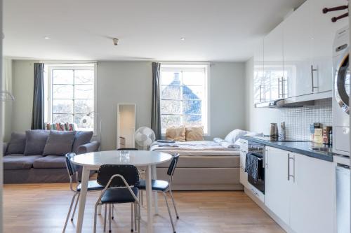 Bright and modern apartment on a quiet street