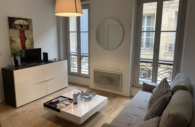 Bright flat in the heart of the city, prestigious location