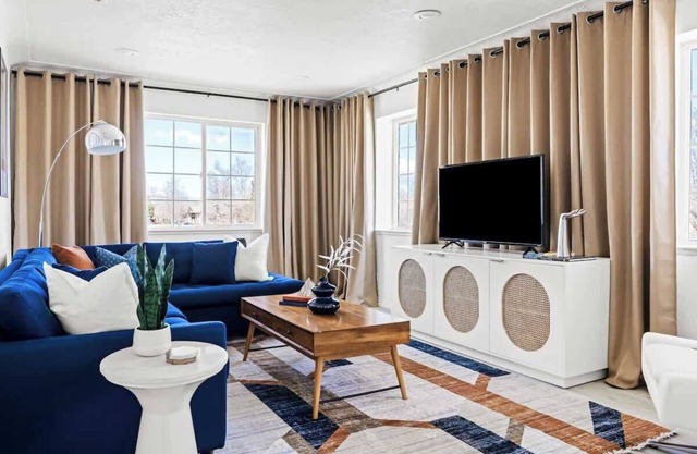 Bright + Modern Retreat | King Beds | Sloan’s Lake