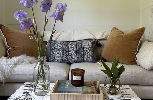 Bright Summer Cottage in lovely West Tisbury with Beach Pass, AC, WiFi