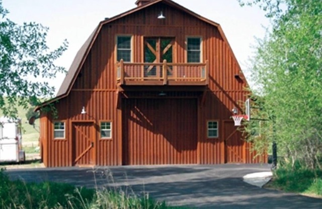 Bring Your Horses, Refined Accommodations, Western Hospitality