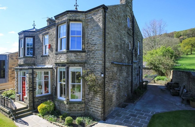 BROOKLYN HOUSE, family friendly, luxury holiday cottage in Cononley