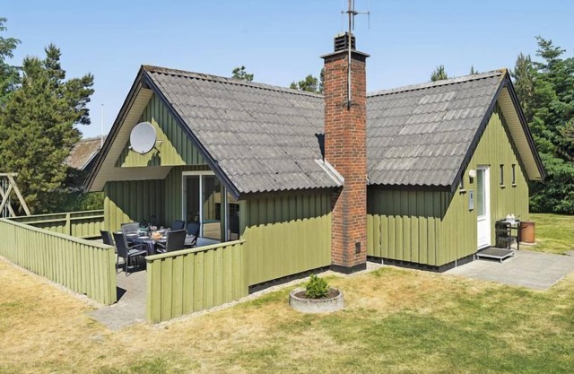 "Brunon" - 1.5km from the sea by Interhome