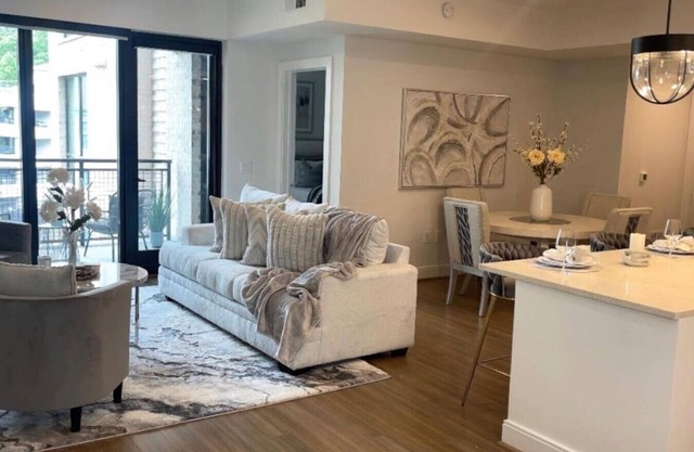 Buckhead Atlanta Luxury Suite