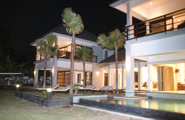 Bukti: Very luxury villa for up to 10 people in North Bali