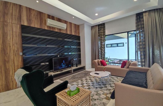 Bunga Raya Villa By Malvacae Homestays Shah Alam