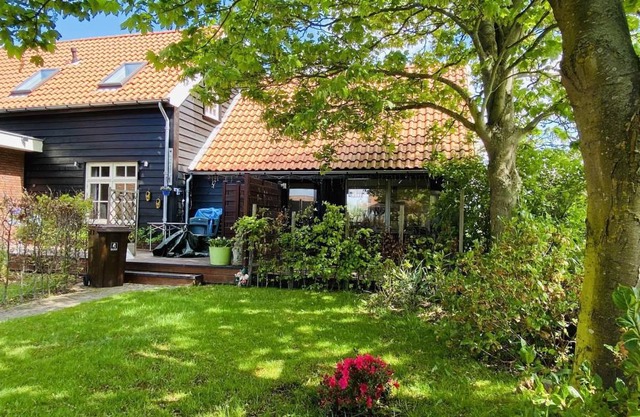 Bungalow ∙ 2 bedrooms ∙ 6 guests