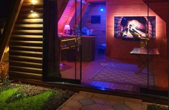 Bungalow with Shared Garden near Beach in Cinarcik